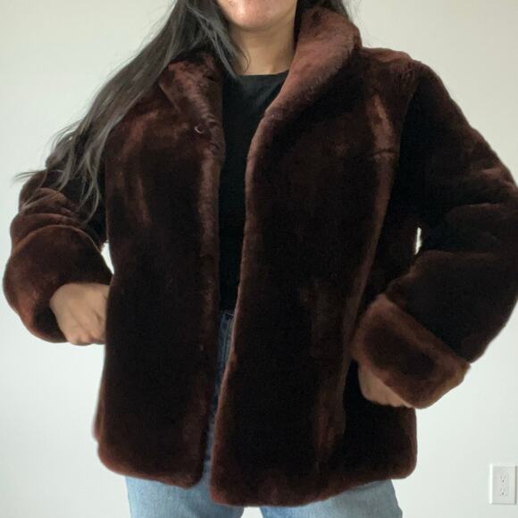 Vintage Chocolate Brown Fur Coat Short Collared Long Sleeve - Picture 2 of 10